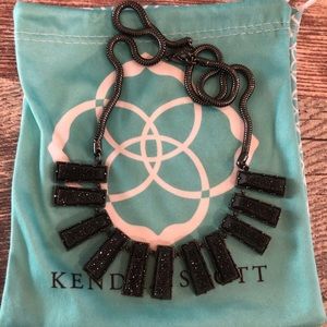 Kendra Scott necklace